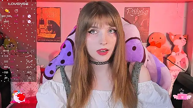 Snapshot of AliceLanley chatting on 12/07/24, 12:24 AliceLanley online show from 12/07/24, 12:24