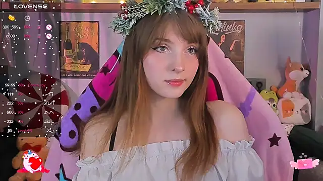 Snapshot of AliceLanley chatting on 12/20/24, 12:16 AliceLanley online show from 12/20/24, 12:16