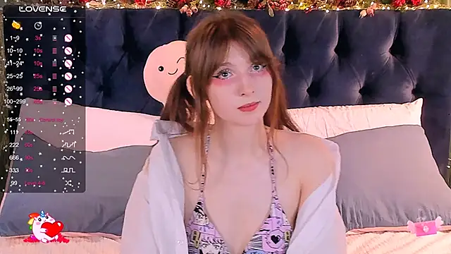 Snapshot of AliceLanley chatting on 01/29/25, 02:21 AliceLanley online show from 01/29/25, 02:21