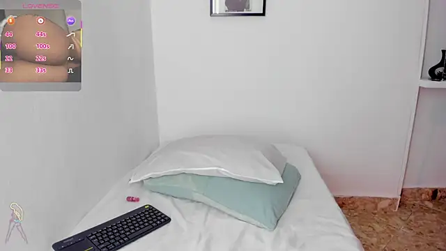 valerycolins online show from 09/24/25, 12:47