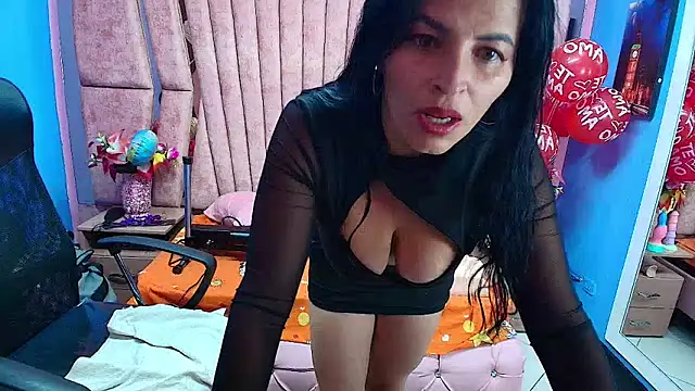 HornySkinny26 online show from 12/20/25, 05:47