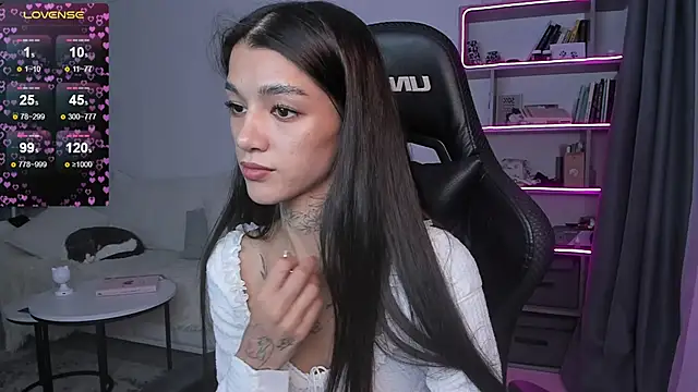 vinkitinkii online show from 12/28/24, 03:26