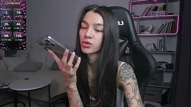 vinkitinkii online show from 02/12/25, 07:13