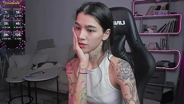 vinkitinkii online show from 02/18/25, 09:43