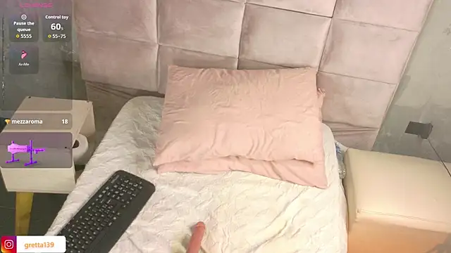 Snapshot of _Gretta chatting on 11/27/25, 09:17 Gretta online show from 11/27/25, 09:17