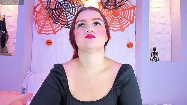 MelanieKlaus online show from 11/01/25, 11:23