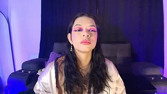 yungelitamor  online show from 07/02/26, 05:35