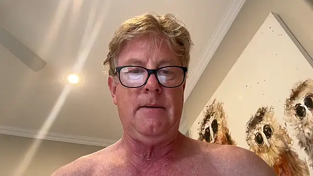 Snapshot of littleone01234 chatting on 02/21/26, 06:36 littleone01234 online show from 02/21/26, 06:36