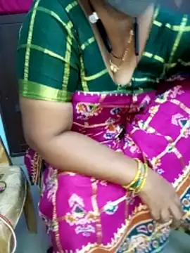 yours-kavaya online show from 10/31/25, 06:31