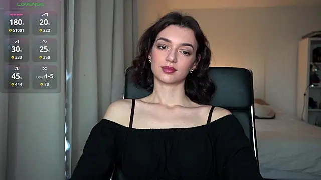 olivia jeas online show from 11/24/25, 10:42