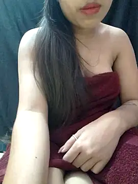 Snapshot of Roshni_98 chatting on 06/03/26, 02:33 Roshni 98 online show from 06/03/26, 02:33