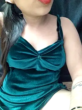Snapshot of Roshni_98 chatting on 06/15/26, 05:26 Roshni 98 online show from 06/15/26, 05:26