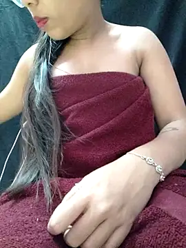 Snapshot of Roshni_98 chatting on 06/21/26, 04:31 Roshni 98 online show from 06/21/26, 04:31