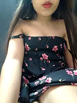 Snapshot of Roshni_98 chatting on 07/15/26, 06:57 Roshni 98 online show from 07/15/26, 06:57