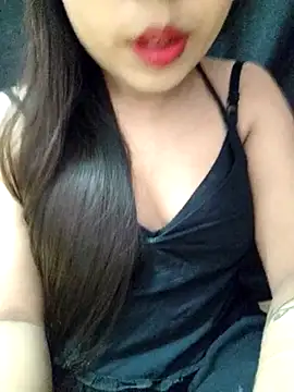 Snapshot of Roshni_98 chatting on 07/27/26, 05:20 Roshni 98 online show from 07/27/26, 05:20