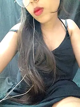 Snapshot of Roshni_98 chatting on 07/28/26, 06:31 Roshni 98 online show from 07/28/26, 06:31