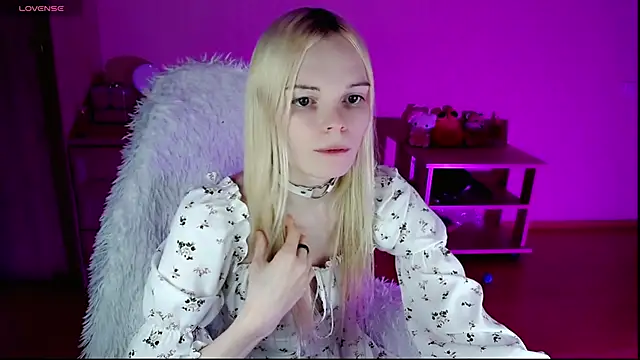 Emily Nyaffee online show from 12/15/24, 10:47