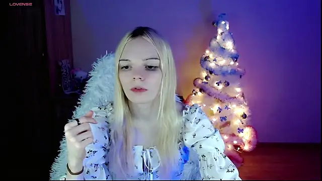 Emily Nyaffee online show from 12/30/24, 10:12