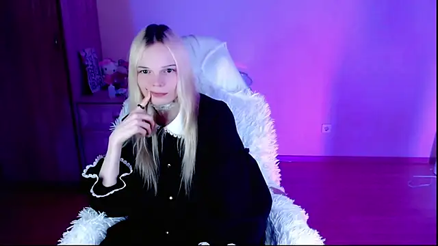 Emily Nyaffee online show from 01/28/25, 11:28