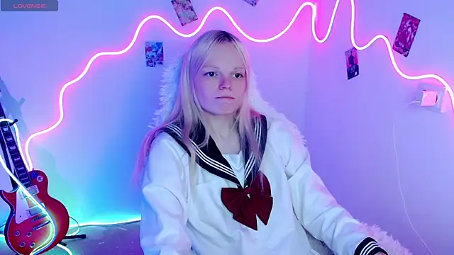 Emily Nyaffee online show from 09/27/25, 10:15