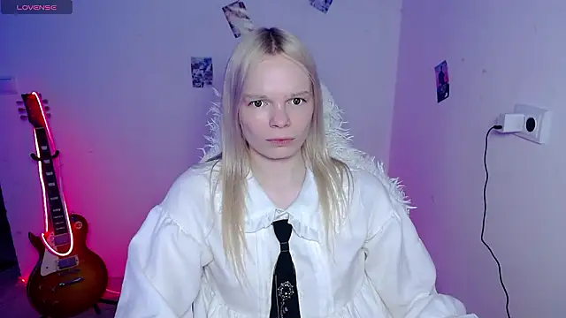 Emily Nyaffee online show from 03/09/26, 08:51