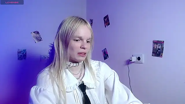 Emily Nyaffee online show from 03/12/26, 08:31