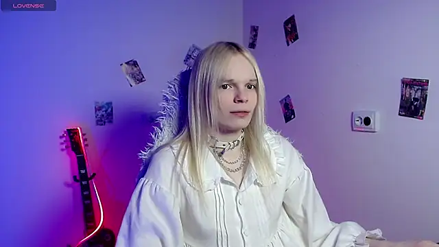 Emily Nyaffee online show from 03/15/26, 07:09