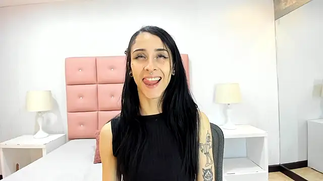 lhiamfit online show from 01/24/25, 02:19