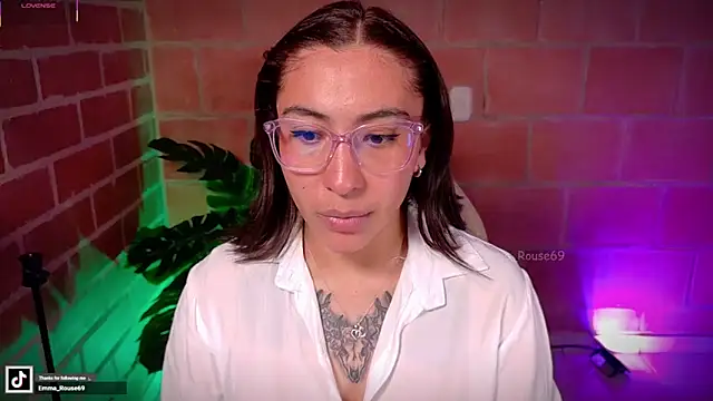 Snapshot of emma_rouse69 chatting on 11/14/25, 05:00 emma rouse69 online show from 11/14/25, 05:00