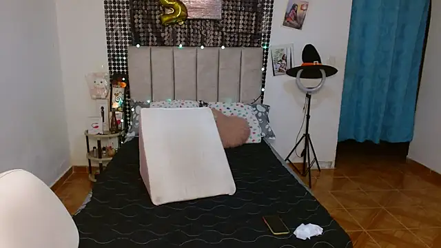 Wilson Siara online show from 10/17/25, 04:04