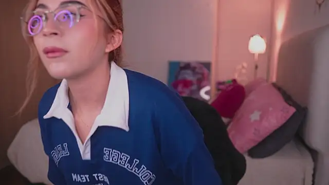 Snapshot of babesamanta chatting on 02/28/26, 05:19 babesamanta online show from 02/28/26, 05:19