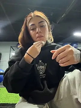 Snapshot of babesamanta chatting on 03/17/26, 04:17 babesamanta online show from 03/17/26, 04:17