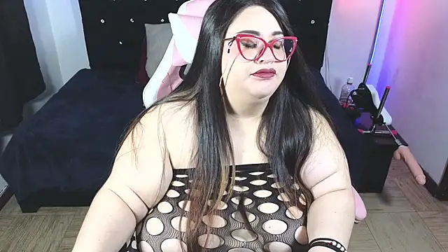 Snapshot of anacohen chatting on 03/08/25, 04:56 anacohen online show from 03/08/25, 04:56