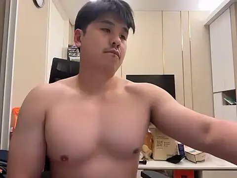 Snapshot of asianBtm11 chatting on 03/07/26, 07:00 asianBtm11 online show from 03/07/26, 07:00