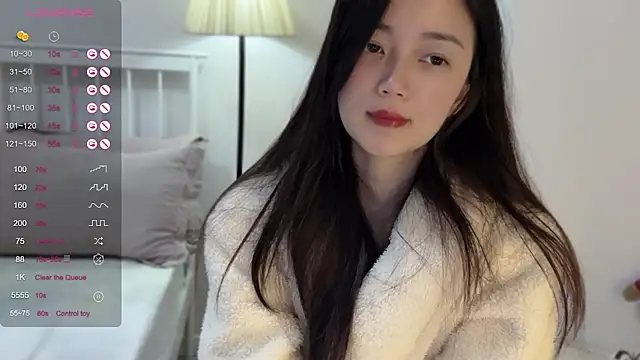 A-xena online show from 02/15/25, 02:26