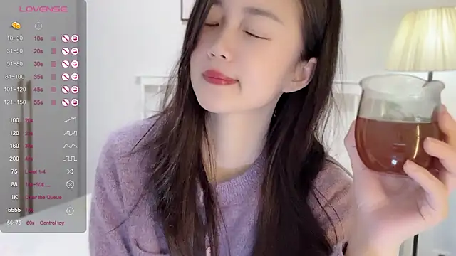 A-xena online show from 02/21/25, 02:06