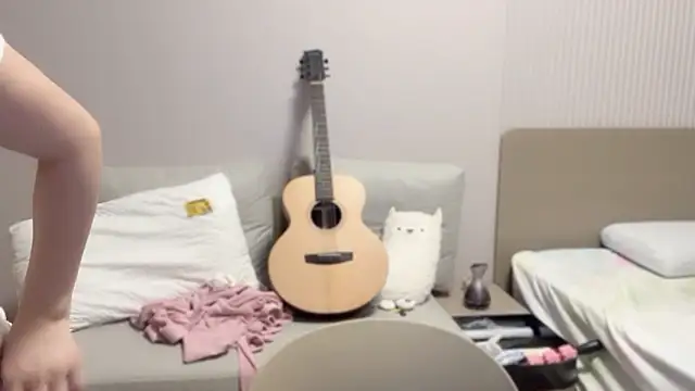 A-xena online show from 10/20/25, 02:34