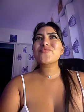 Snapshot of NatashaBrown12 chatting on 04/15/26, 02:18 NatashaBrown12 online show from 04/15/26, 02:18