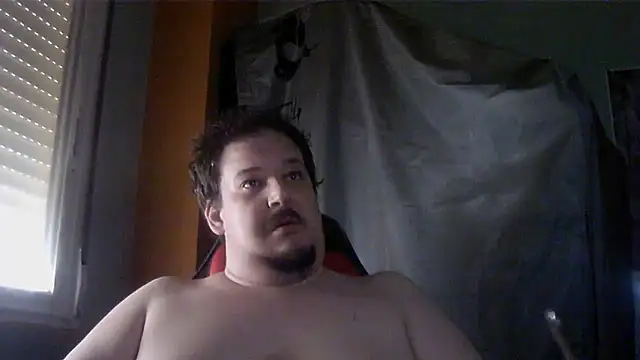 Snapshot of porkorossy chatting on 06/18/26, 07:30 porkorossy online show from 06/18/26, 07:30