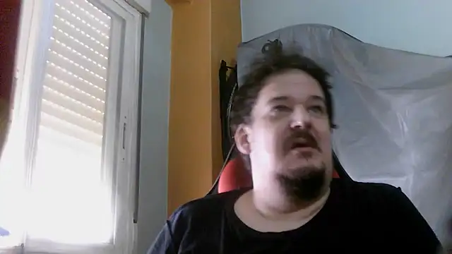 Snapshot of porkorossy chatting on 07/05/26, 01:18 porkorossy online show from 07/05/26, 01:18