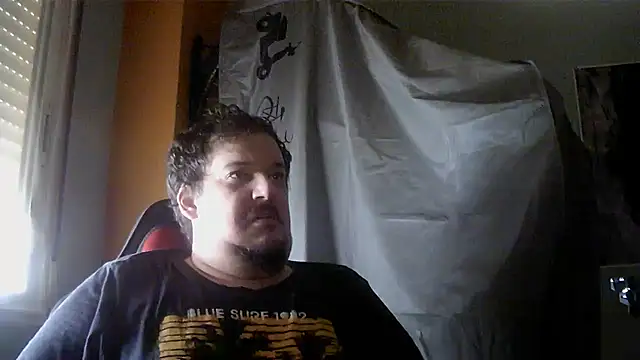 Snapshot of porkorossy chatting on 07/07/26, 07:45 porkorossy online show from 07/07/26, 07:45