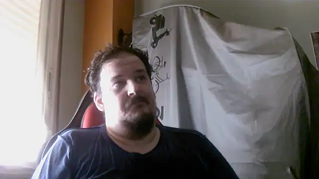 Snapshot of porkorossy chatting on 07/14/26, 10:21 porkorossy online show from 07/14/26, 10:21