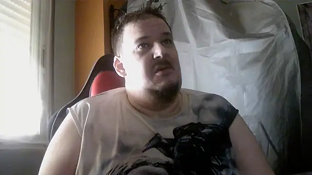 Snapshot of porkorossy chatting on 07/28/26, 11:28 porkorossy online show from 07/28/26, 11:28
