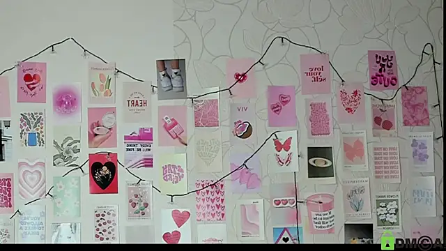 Snapshot of little_radiant_sun chatting on 11/06/25, 07:20 little radiant sun online show from 11/06/25, 07:20