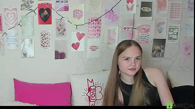 Snapshot of little_radiant_sun chatting on 11/09/25, 12:25 little radiant sun online show from 11/09/25, 12:25