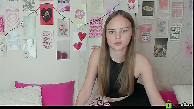 Snapshot of little_radiant_sun chatting on 11/17/25, 09:48 little radiant sun online show from 11/17/25, 09:48