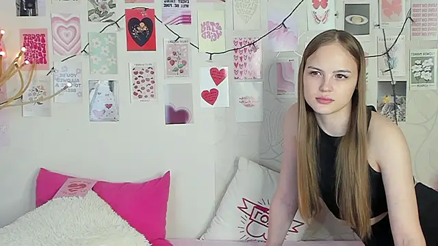 Snapshot of little_radiant_sun chatting on 02/13/26, 09:49 little radiant sun online show from 02/13/26, 09:49