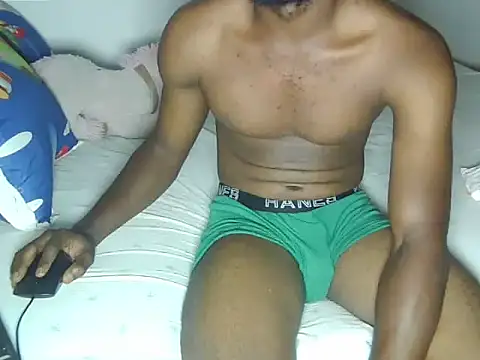 Snapshot of Hornny_Phrase chatting on 01/07/26, 05:48 Hornny Phrase online show from 01/07/26, 05:48