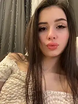 Snapshot of SofiaLaLight chatting on 12/18/24, 02:06 SofiaLaLight online show from 12/18/24, 02:06