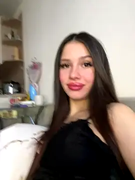 Snapshot of SofiaLaLight chatting on 09/26/25, 09:13 SofiaLaLight online show from 09/26/25, 09:13